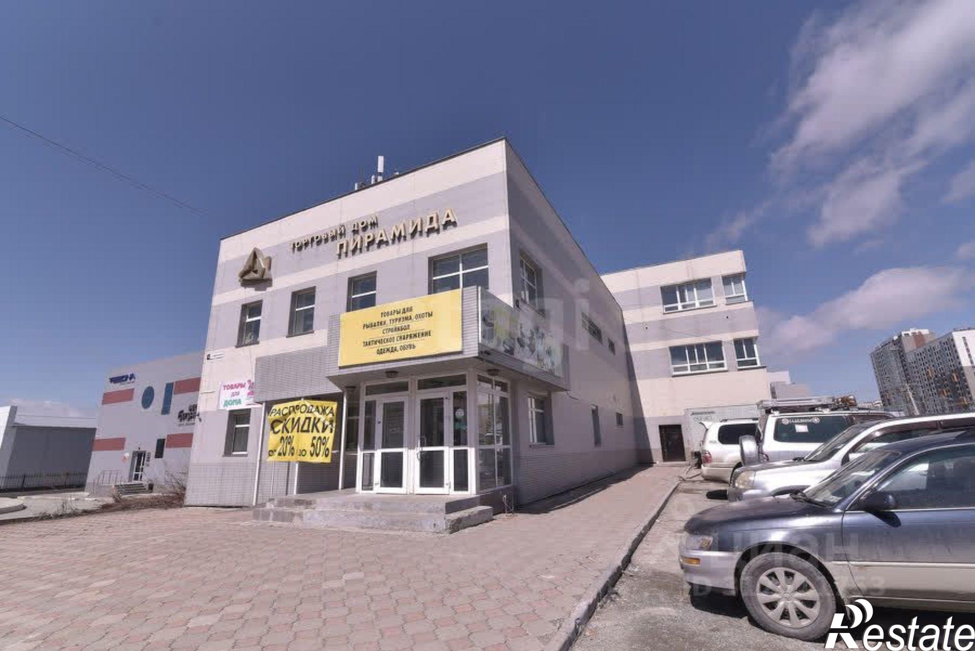 Сдать торговое помещение за 64 000 рублей на ул Емельянова А.О., 4