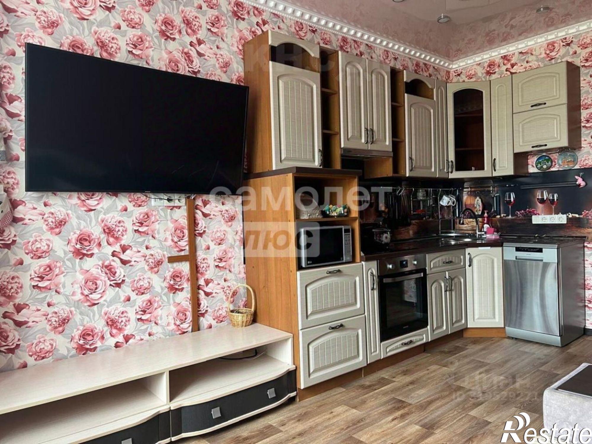 Купить квартиру за 7 100 000 рублей на Авиационная улица, 71