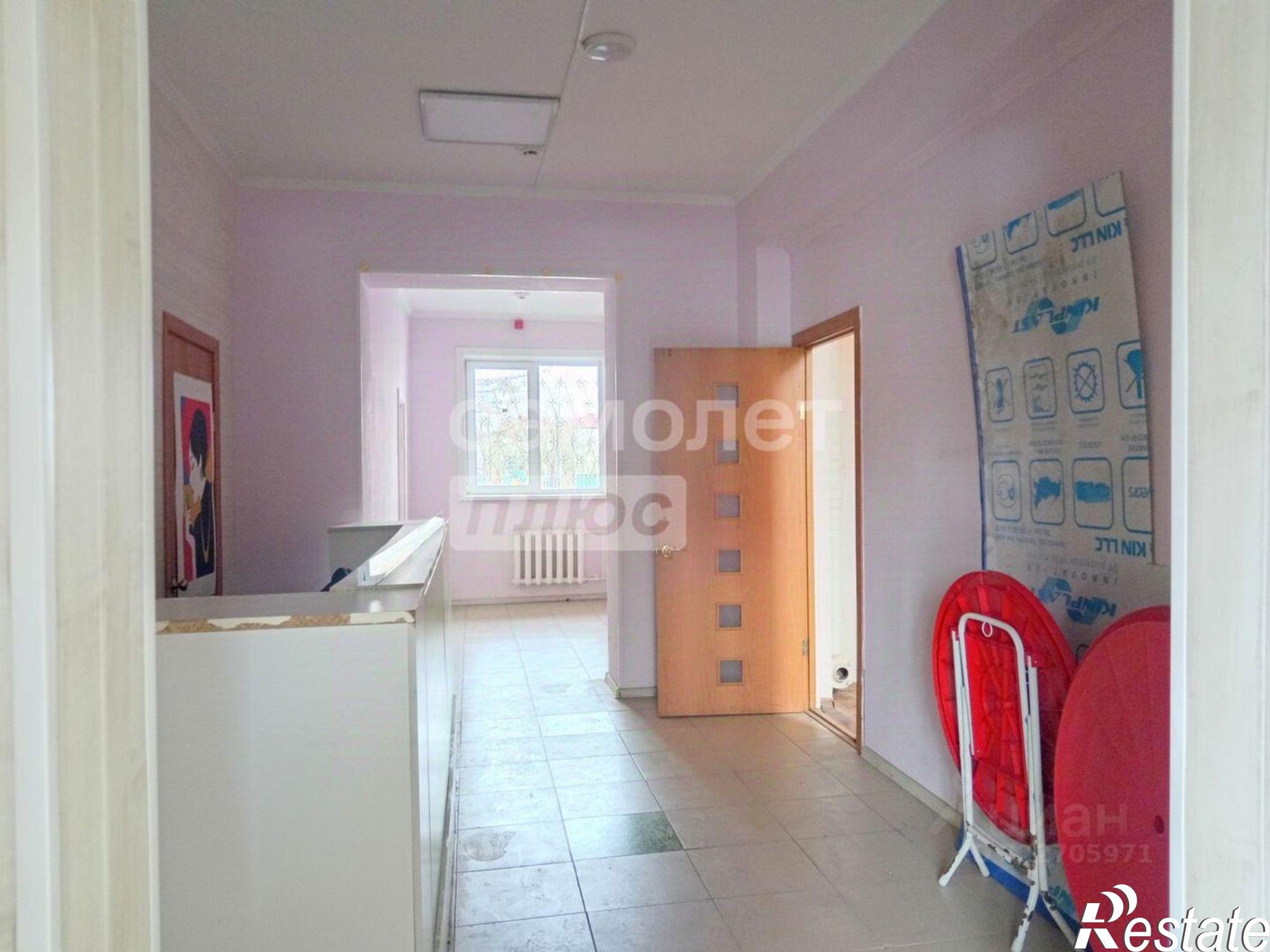 Купить офис, помещение под офис за 35 944 200 рублей на проспект Победы, 10Б