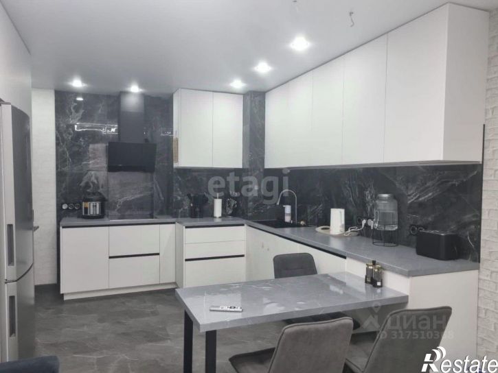 3-комн квартира ул имени Николая Григорьевича Смирнова, 3,  д. 3