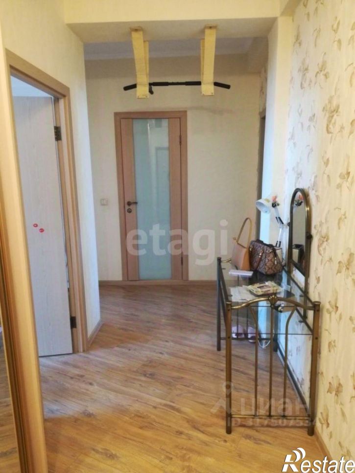 2-комн квартира ул Есенина, 4 2,  д. 4 2,  к. 2