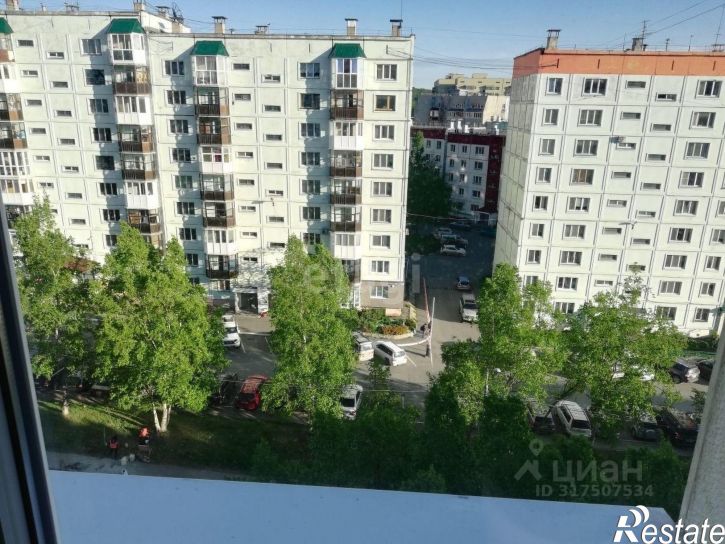 2-комн квартира ул Есенина, 4 2,  д. 4 2,  к. 2