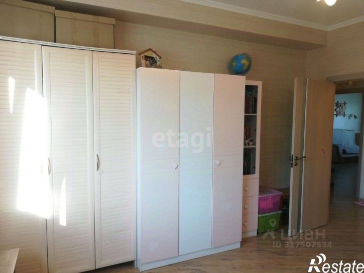 2-комн квартира ул Есенина, 4 2,  д. 4 2,  к. 2