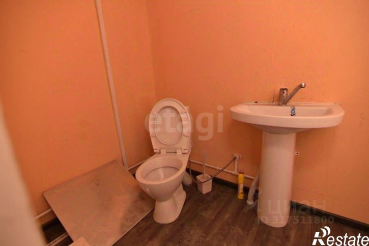 Торговое помещение улица Емельянова, 4,  д. 4