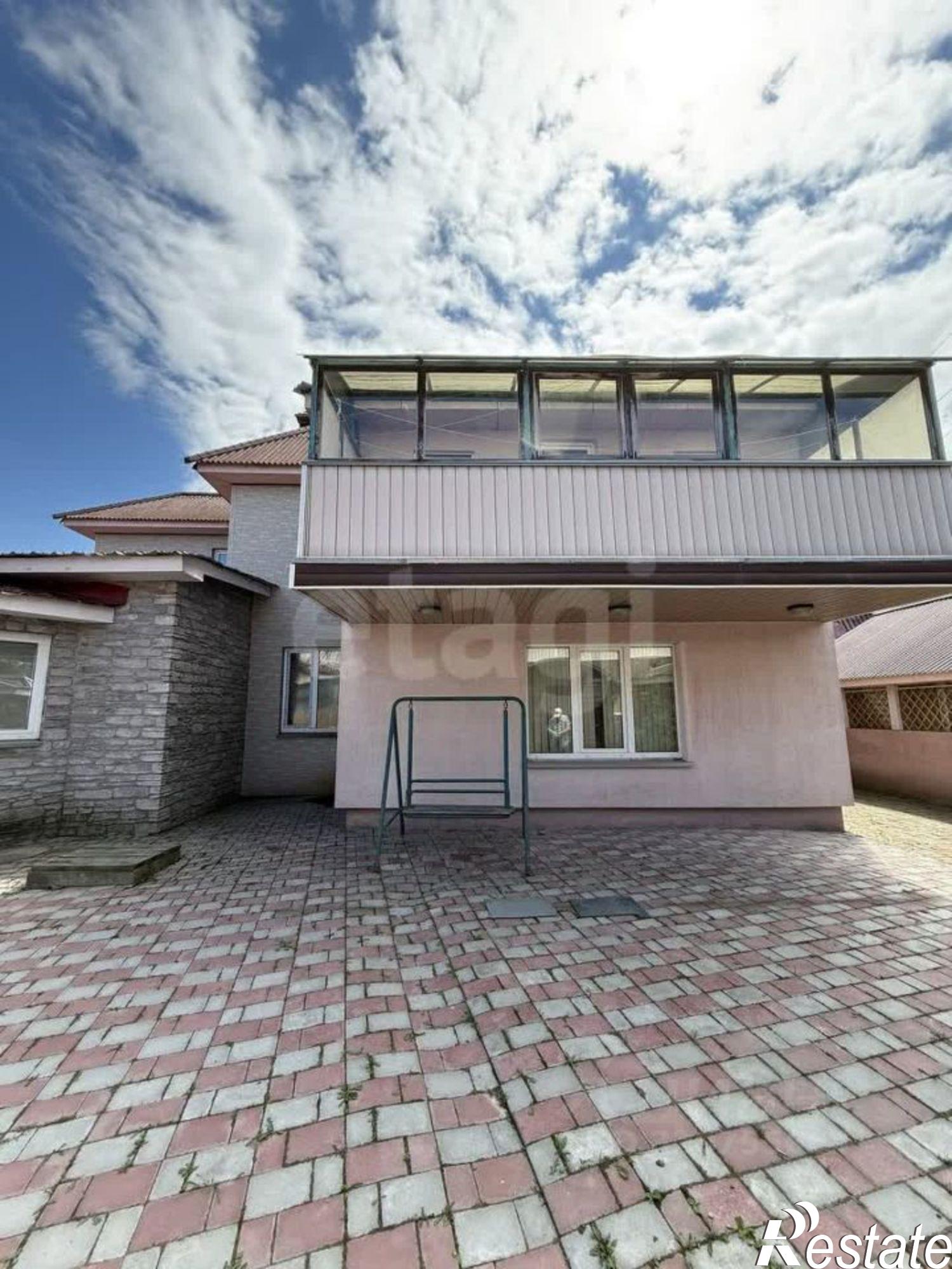 Сдать дачу, дом, коттедж за 200 000 рублей на Брянская улица, 26