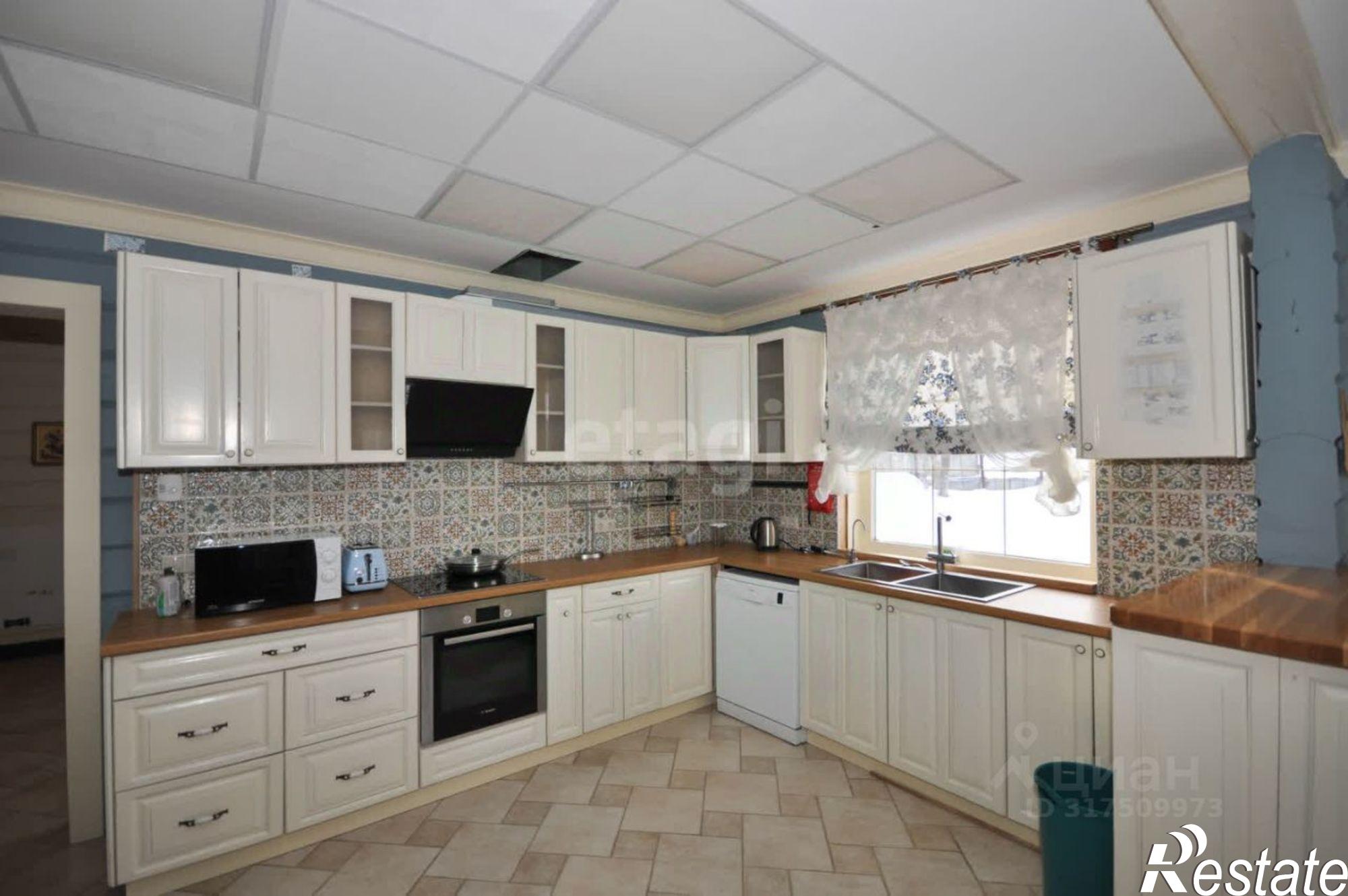 Сдать дачу, дом, коттедж за 180 000 рублей на Больничная улица