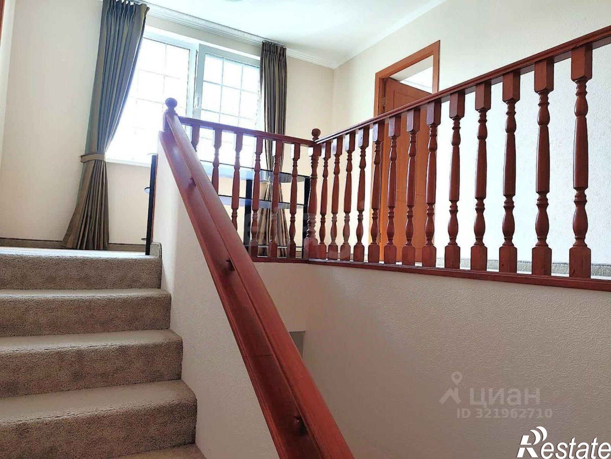 Сдать дачу, дом, коттедж за 140 000 рублей на улица Лунного Света, 19