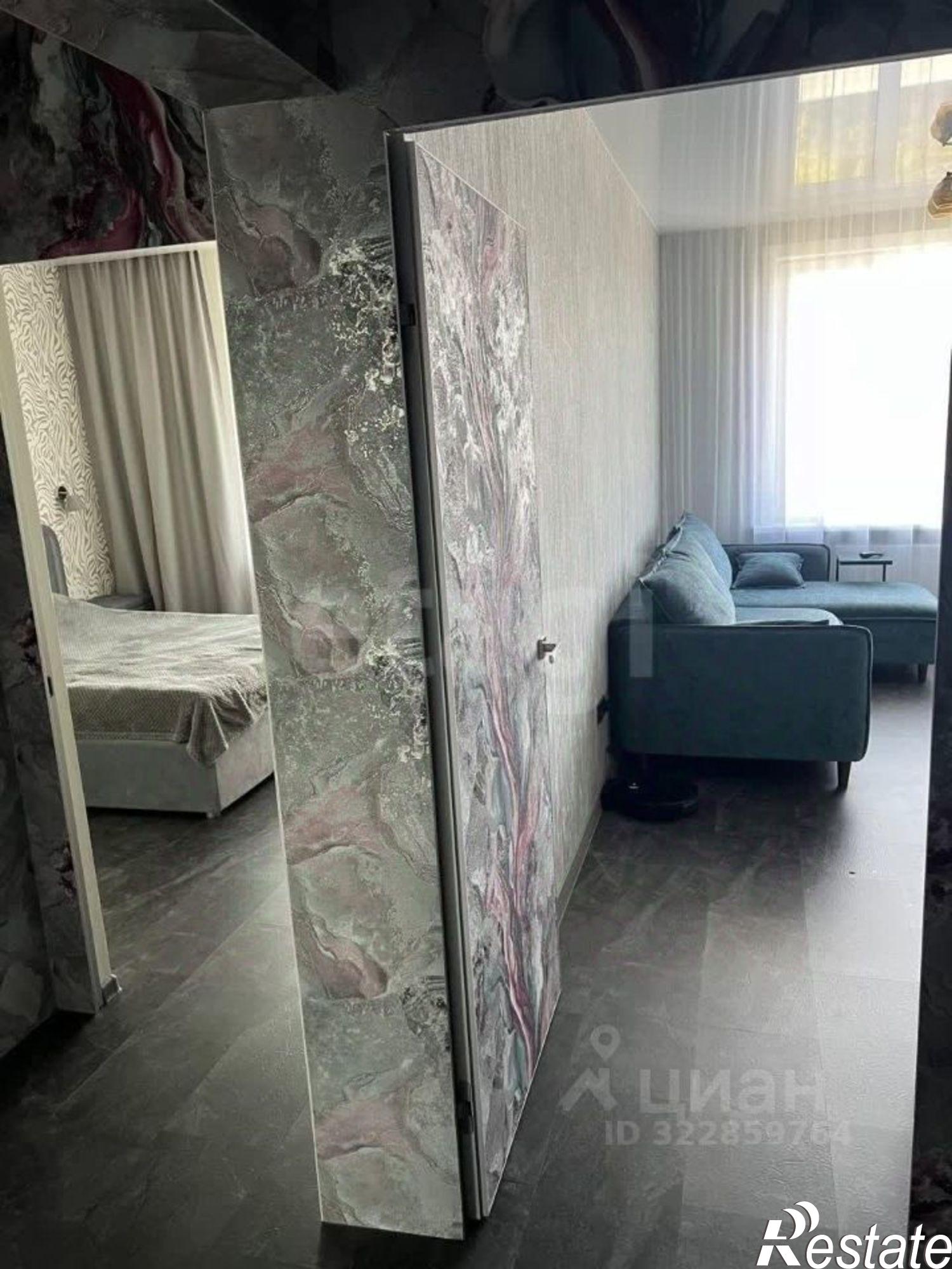 Сдать квартиру за 90 000 рублей на ул имени Николая Григорьевича Смирнова, 9