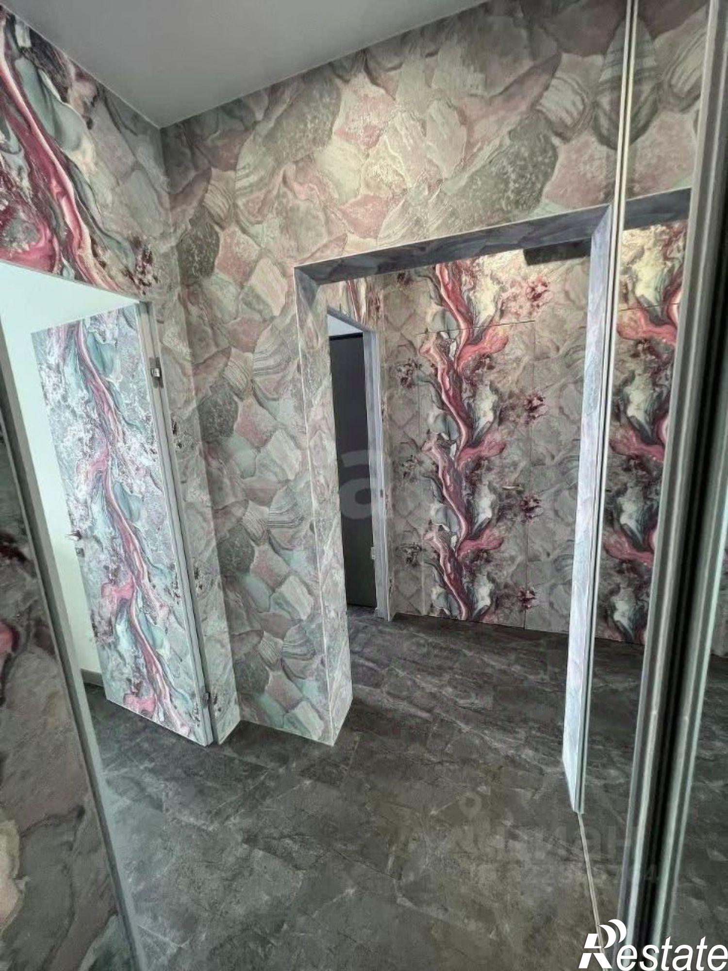 Сдать квартиру за 90 000 рублей на ул имени Николая Григорьевича Смирнова, 9