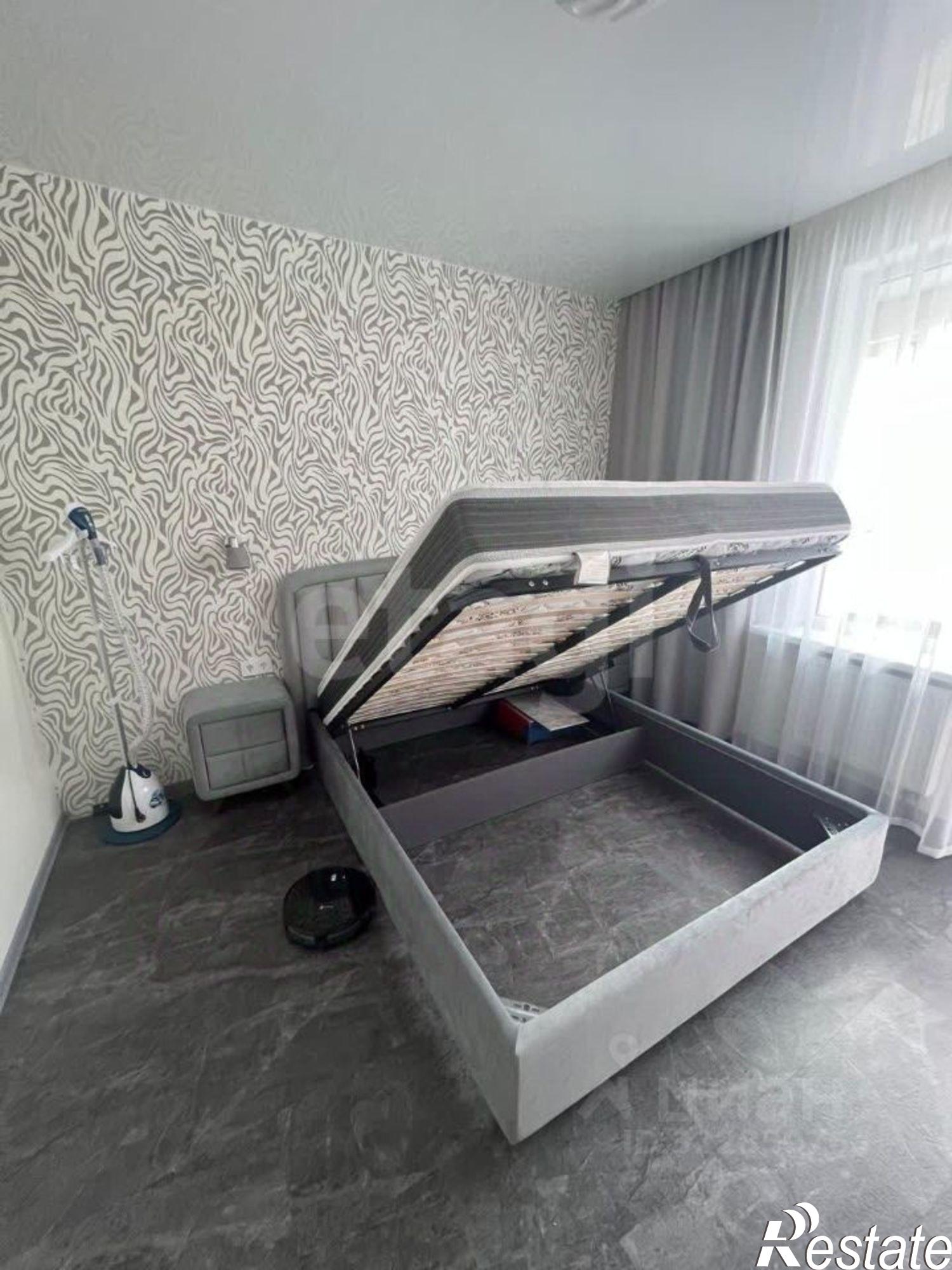 Сдать квартиру за 90 000 рублей на ул имени Николая Григорьевича Смирнова, 9