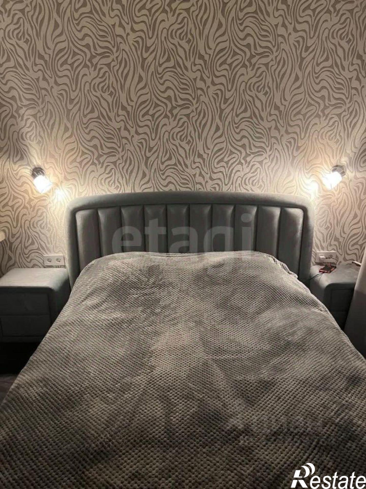 Сдать квартиру за 90 000 рублей на ул имени Николая Григорьевича Смирнова, 9