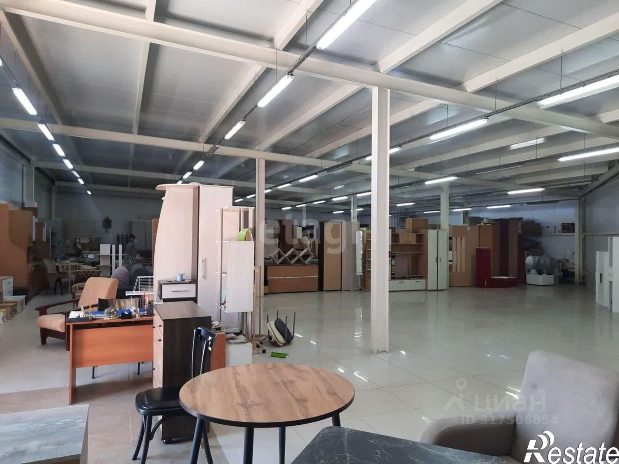 Сдать складское помещение за 360 000 рублей на Украинская улица, 73А