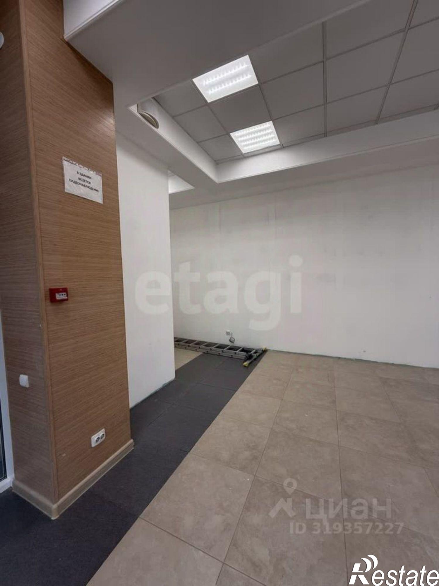 Сдать офис, помещение под офис за 138 600 рублей на Комсомольская улица, 245В