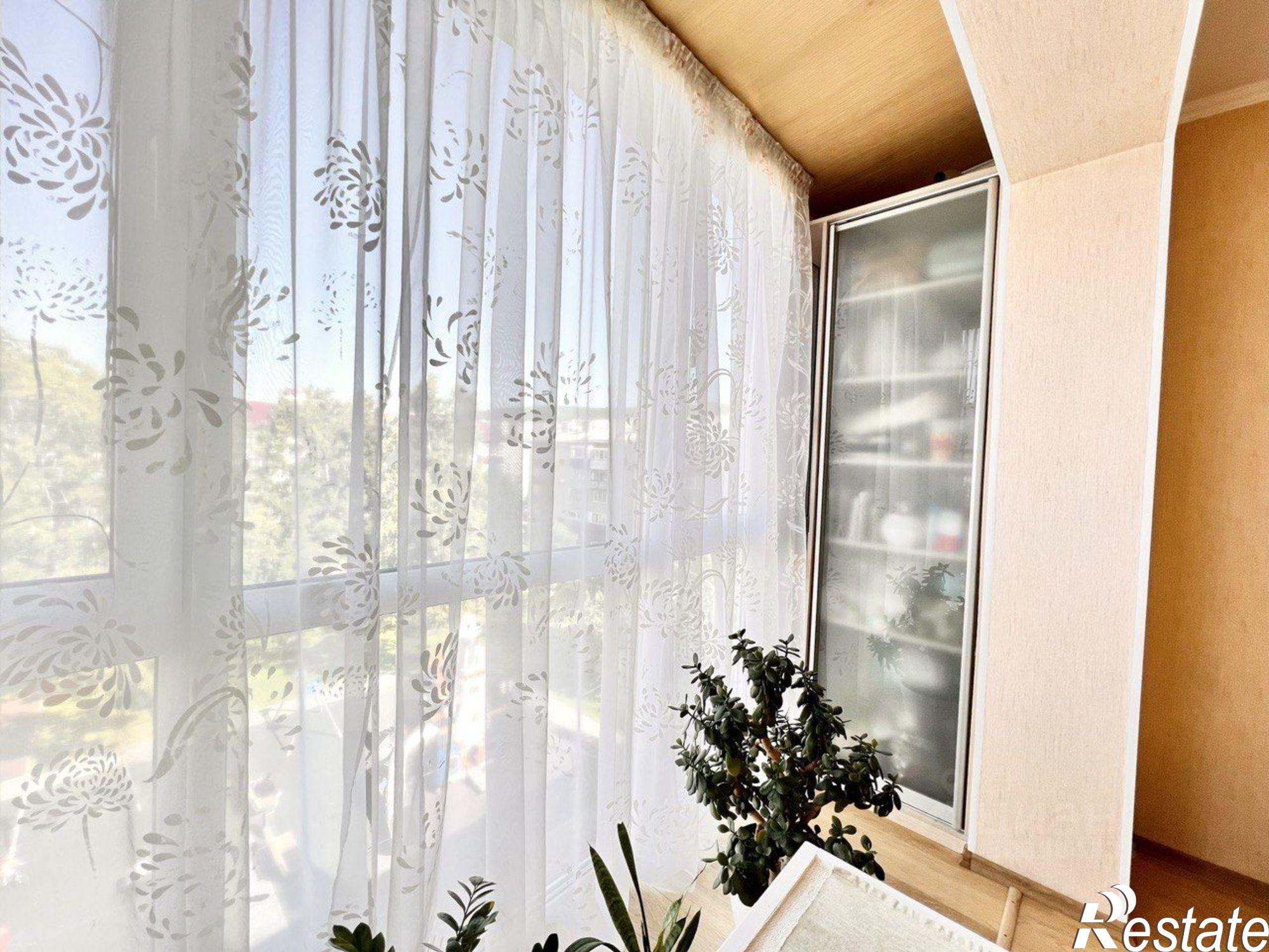 Купить квартиру за 10 200 000 рублей на Физкультурная улица, 115