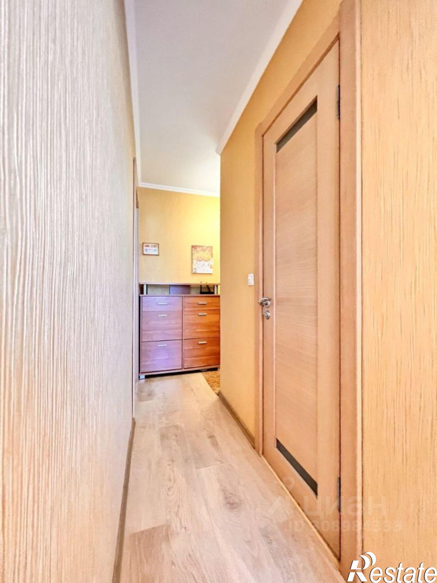 Купить квартиру за 10 200 000 рублей на Физкультурная улица, 115