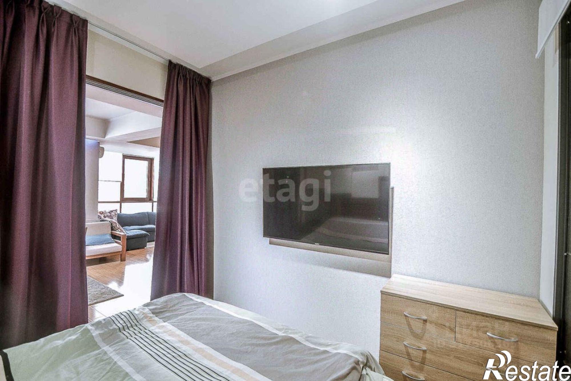 Сдать квартиру за 90 000 рублей на Коммунистический пр-кт, 31Б 1