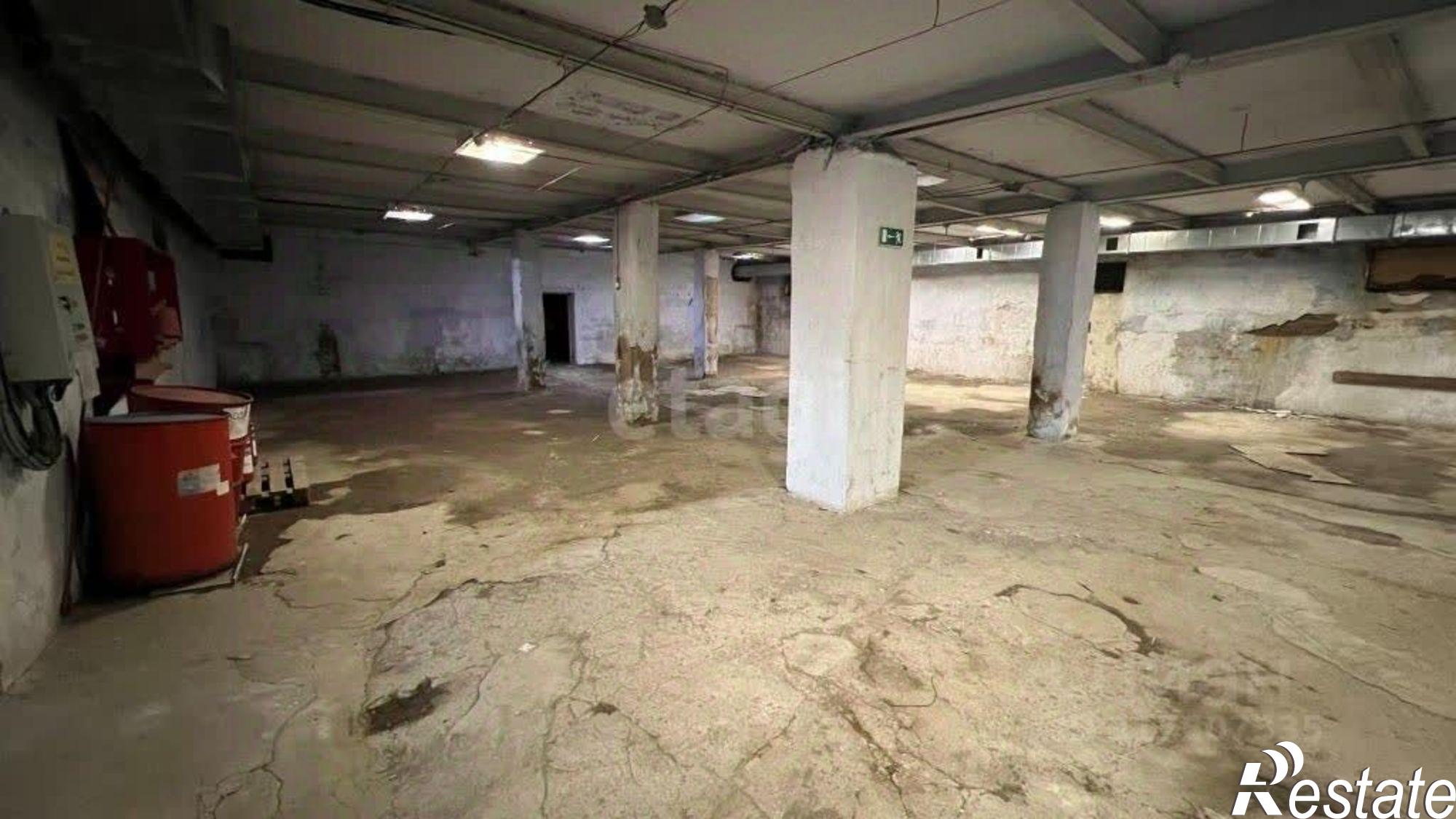 Сдать складское помещение за 251 500 рублей на ул Крайняя, 6