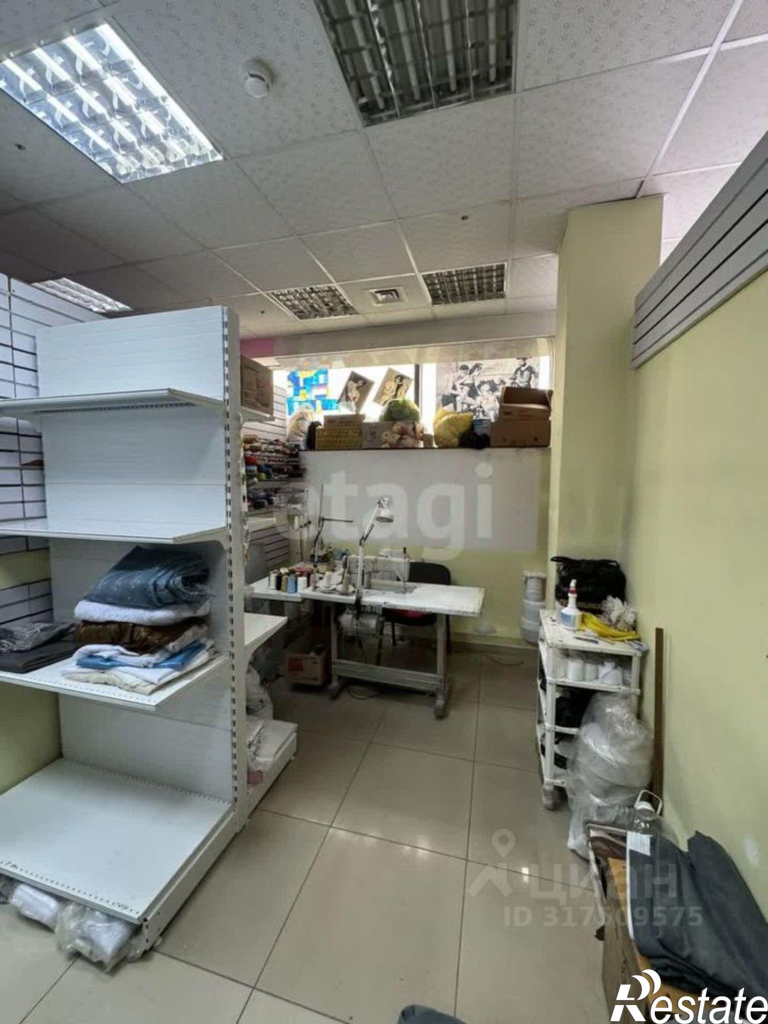 Сдать торговое помещение за 50 400 рублей на ул Крюкова Д.Н., 38А