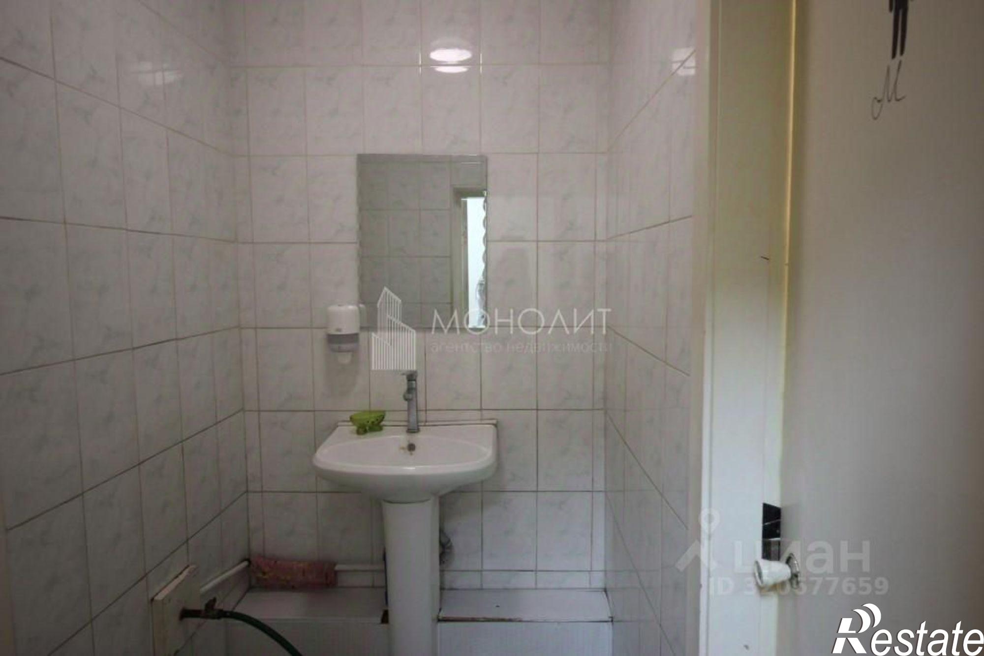 Купить ОСЗ, отдельно стоящее здание за 37 878 200 рублей на улица Адмирала Макарова, 27