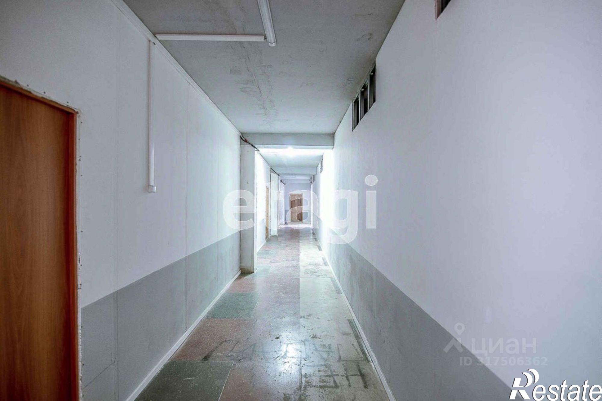 Купить складское помещение за 48 000 100 рублей на Холмская улица, 7/2