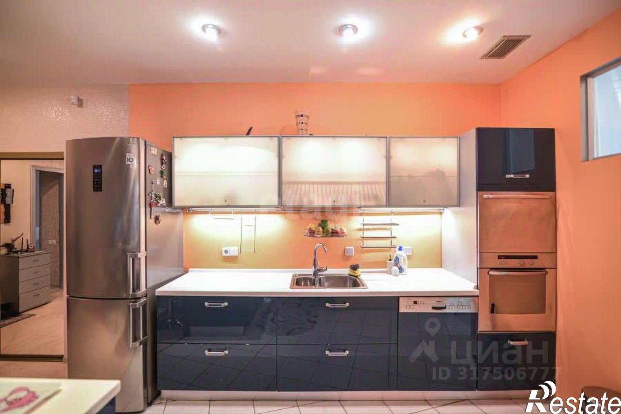 Купить квартиру за 11 000 000 рублей на Курильская улица, 6А