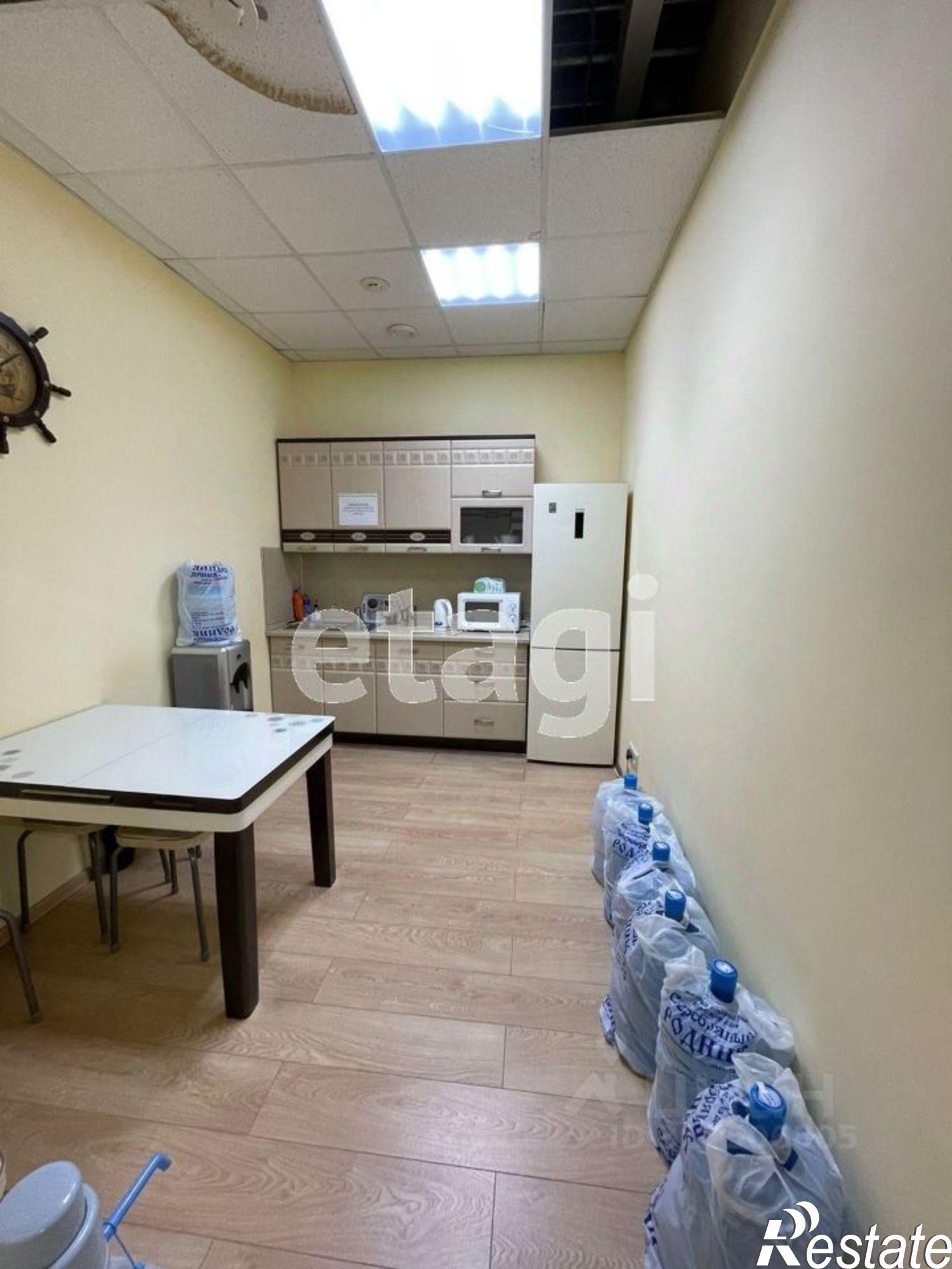 Купить офис, помещение под офис за 79 913 500 рублей на Амурская улица, 137А