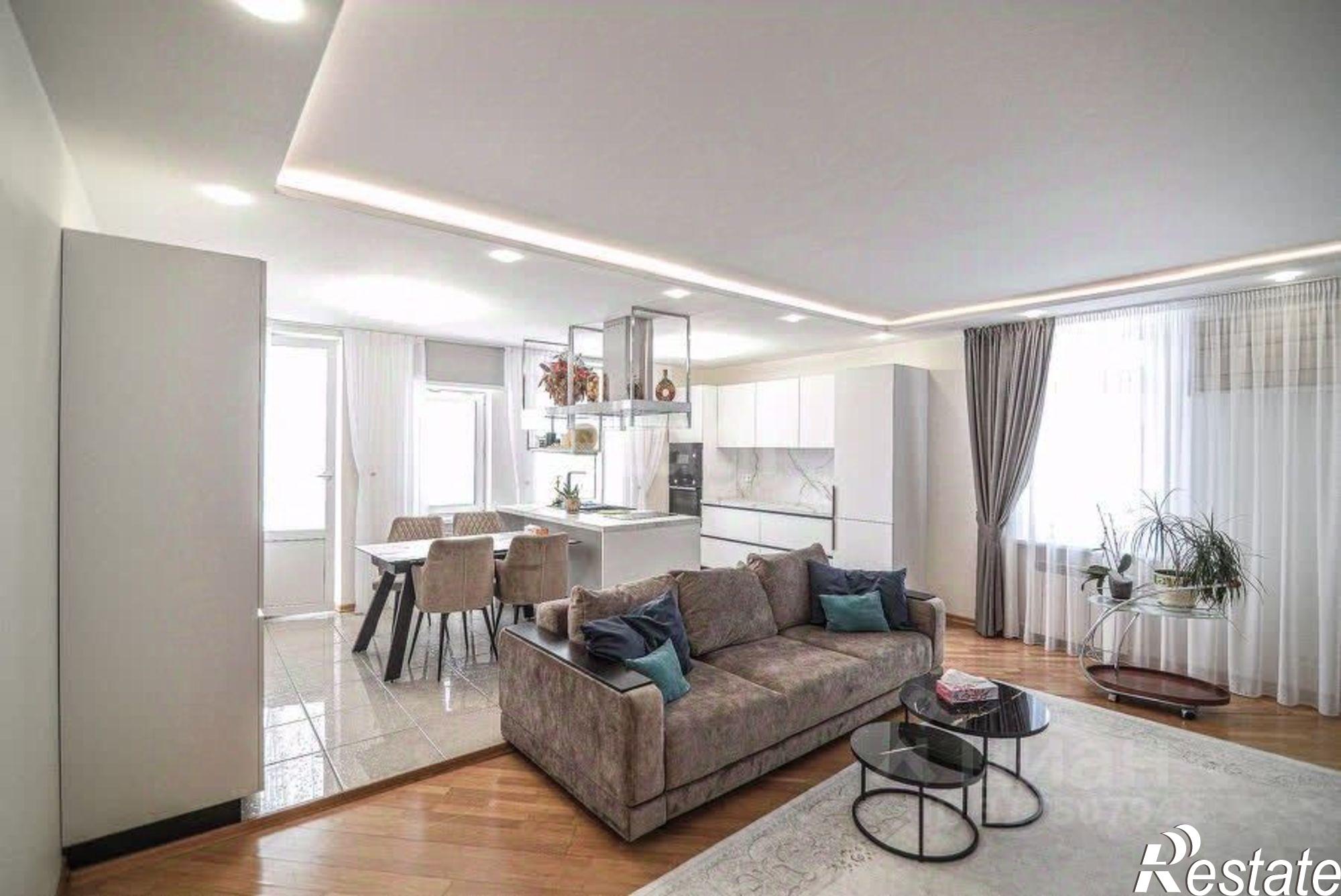 Купить квартиру за 30 000 000 рублей на ул Детская, 8Б