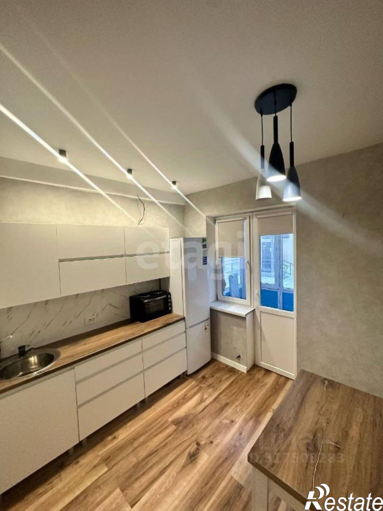 Купить квартиру за 7 500 000 рублей на Посадский пер, 2