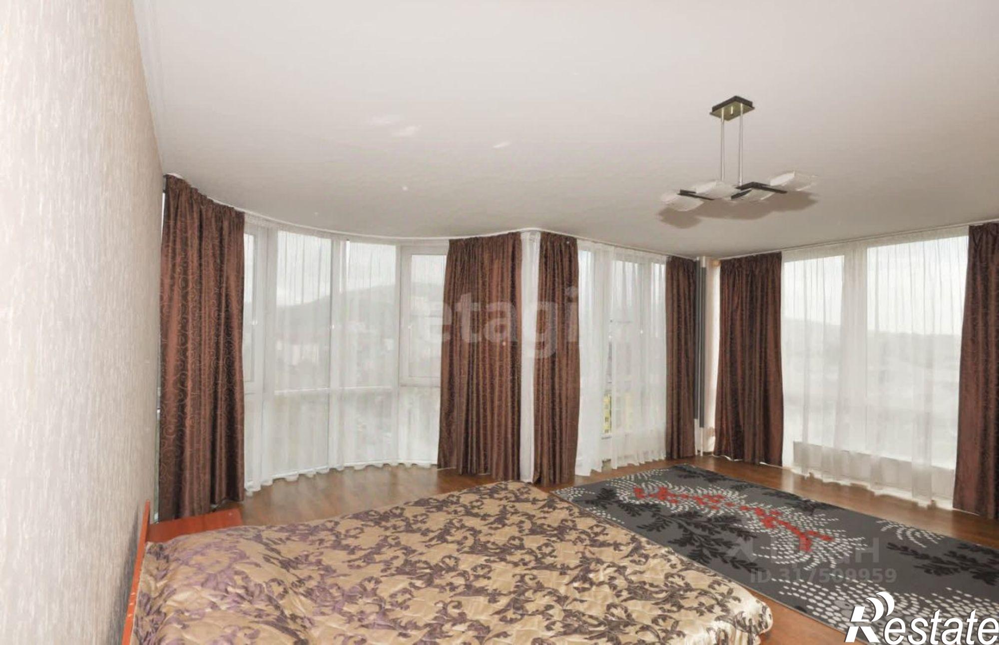 Купить квартиру за 21 000 000 рублей на Сахалинская улица, 30