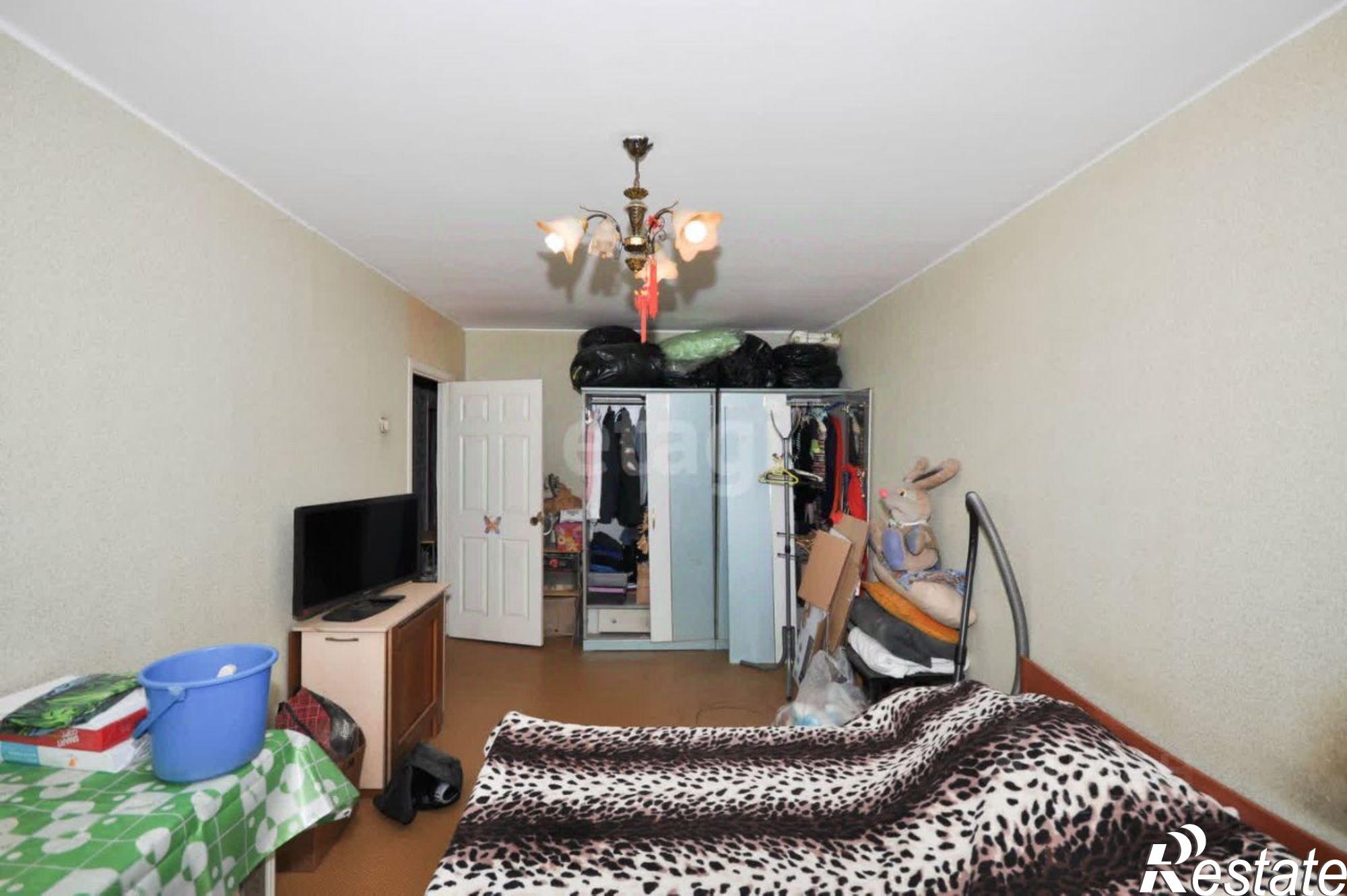 Купить квартиру за 8 000 000 рублей на Авиационная улица, 76