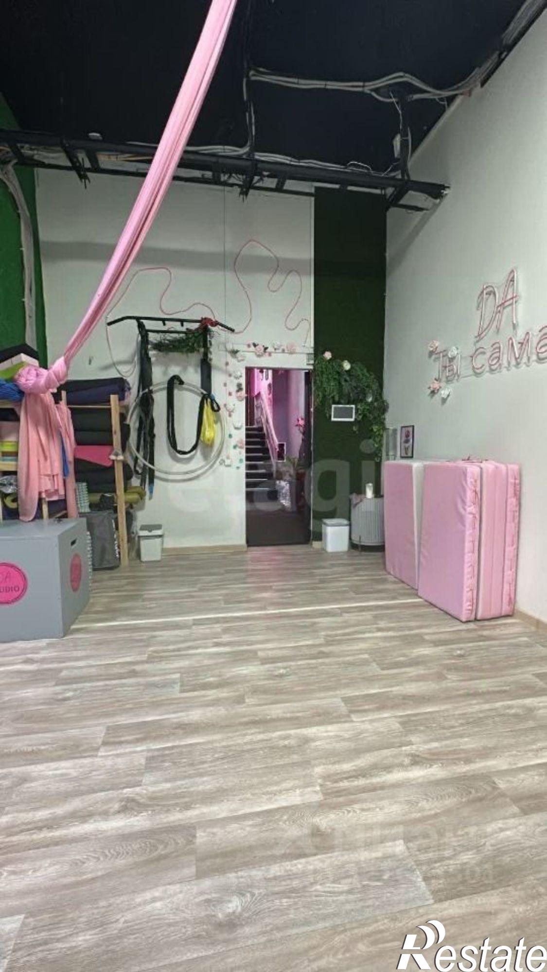 Купить офис, помещение под офис за 11 942 500 рублей на Комсомольская улица, 293А