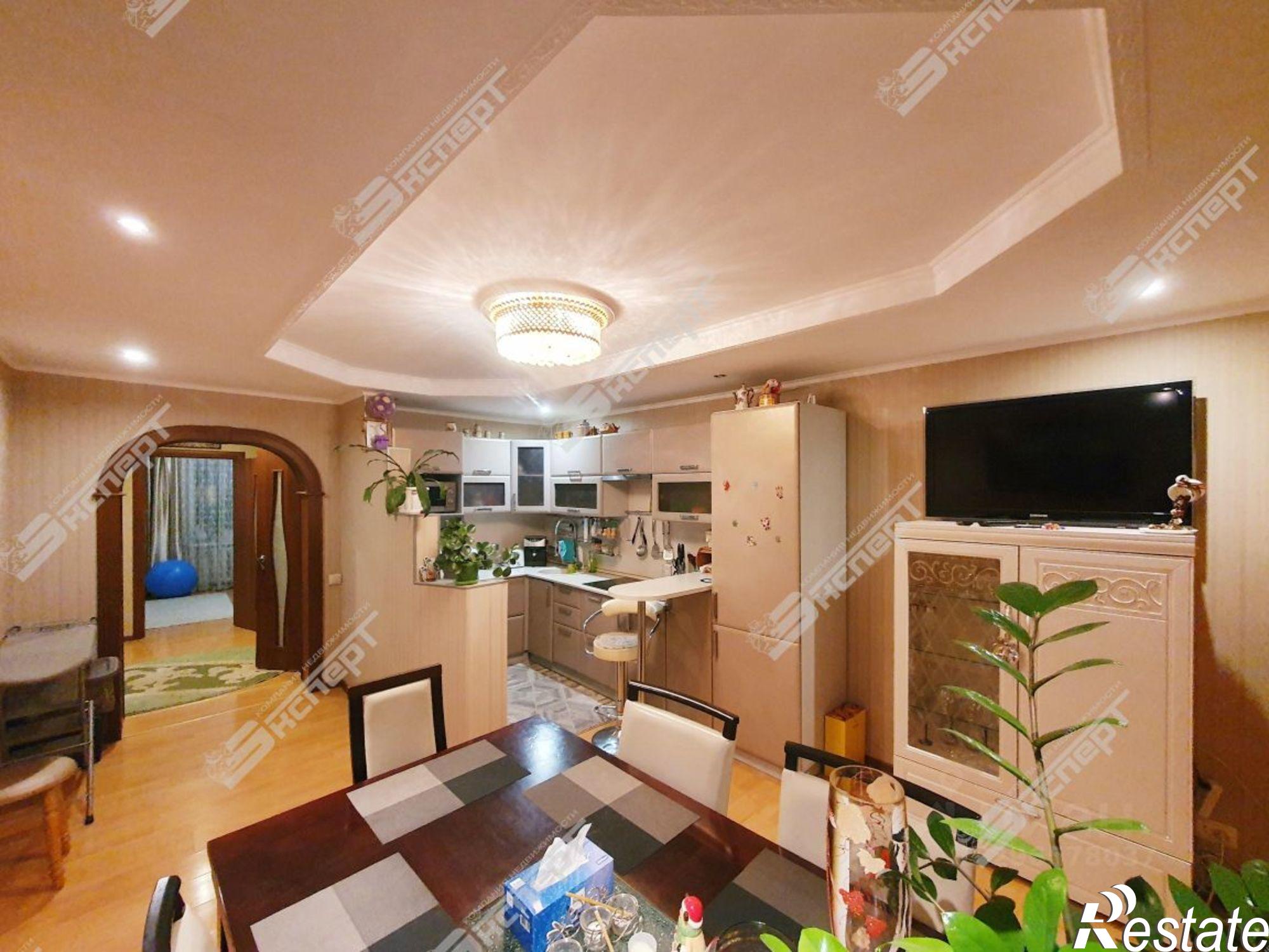 Купить квартиру за 11 800 000 рублей на ул Есенина, 12