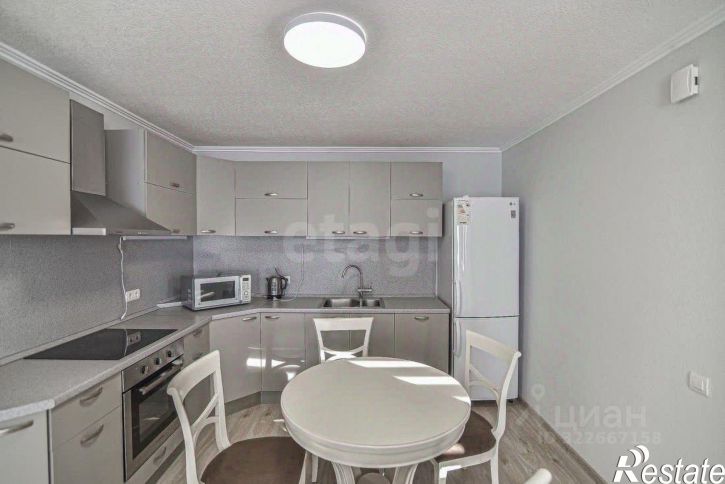 2-комн квартира улица Зимы, 5,  д. 5