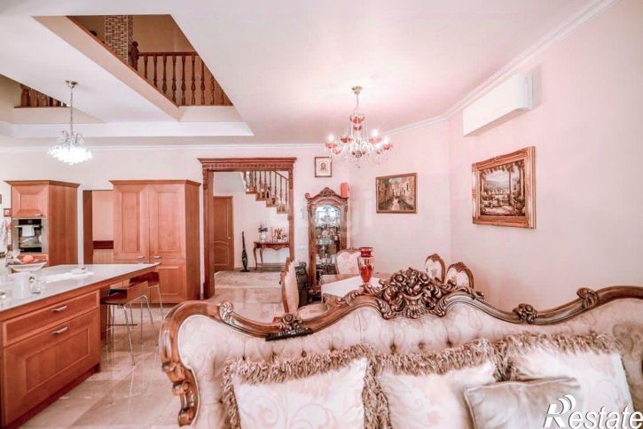 Коттедж/дом ул Цветочная аллея, 1,  д. 1