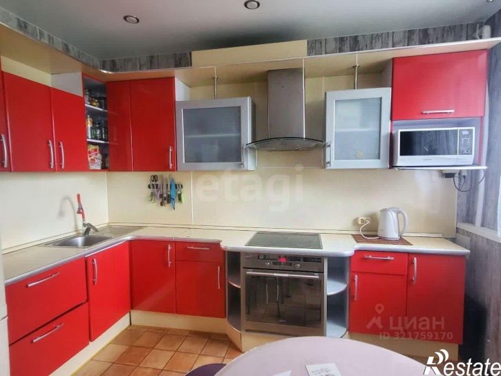 3-комн квартира ул Студенческая, 17,  д. 17