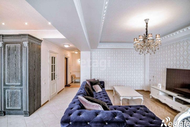 4-комн квартира проспект Победы, 9,  д. 9