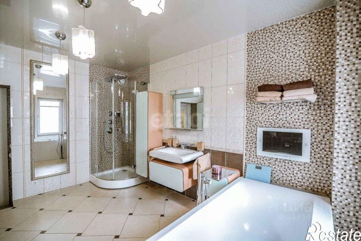 4-комн квартира проспект Победы, 9,  д. 9