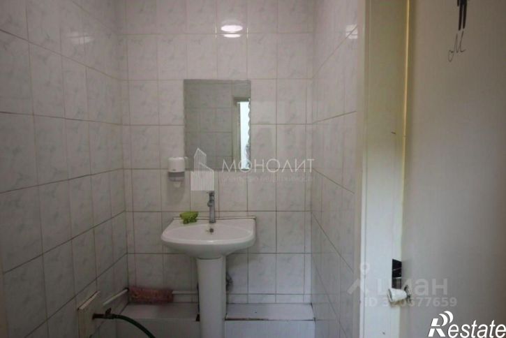 Отдельное здание улица Адмирала Макарова, 27,  д. 27