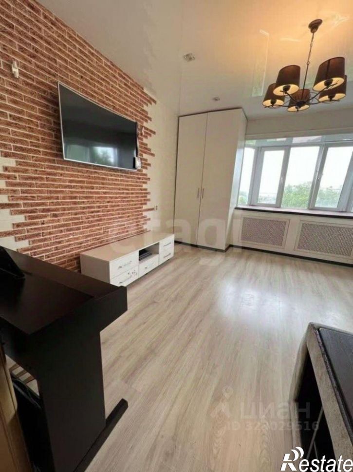 2-комн квартира ул Гагарина, 1,  д. 1