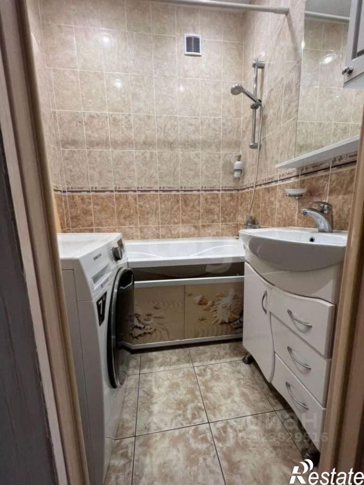 2-комн квартира ул Гагарина, 1,  д. 1