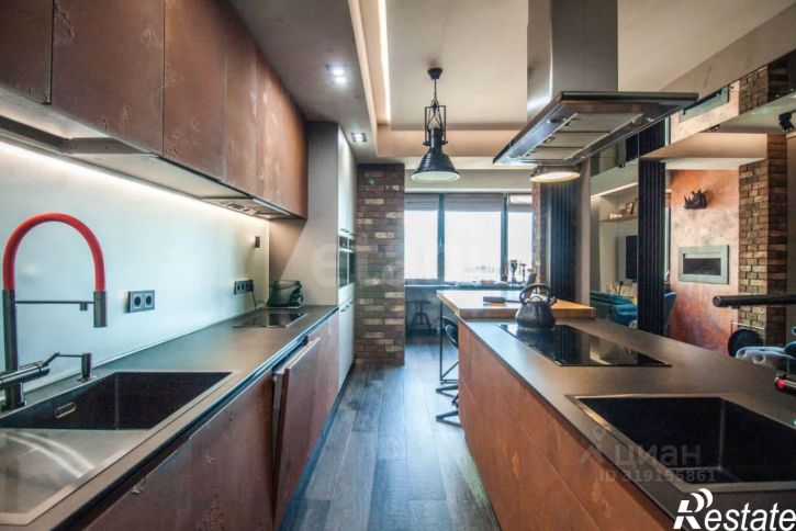 5-комн квартира улица Горького, 74/1,  д. 74/1