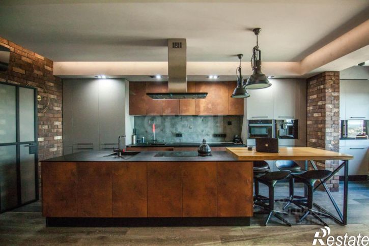 5-комн квартира улица Горького, 74/1,  д. 74/1