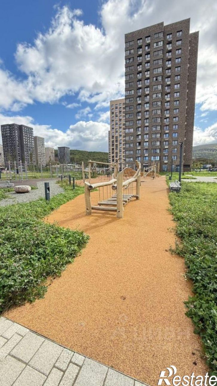 2-комн квартира улица имени Владимира Жириновского, 1,  д. 1