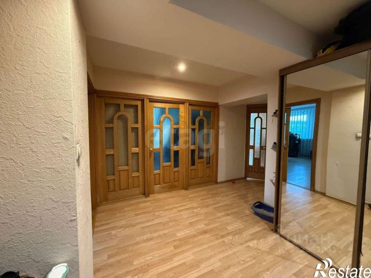 4-комн квартира улица Горького, 50А,  д. 50А