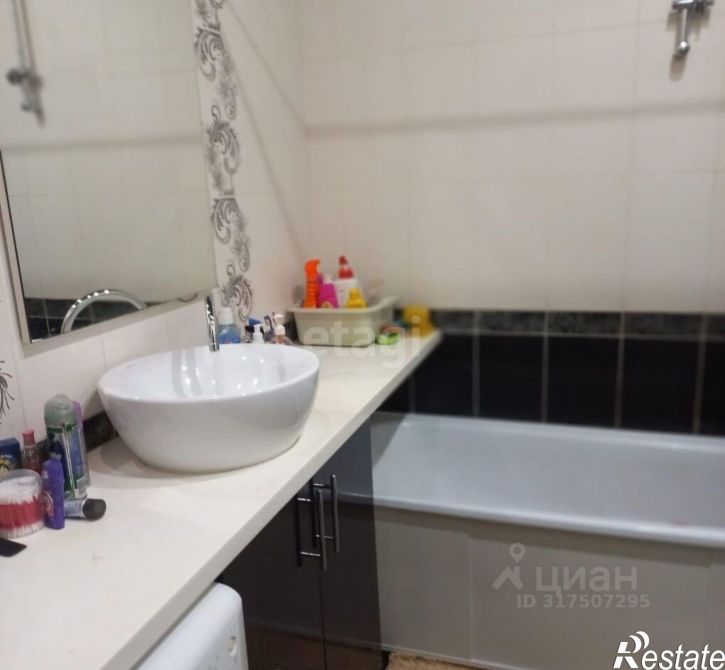 3-комн квартира Физкультурная улица, 130,  д. 130