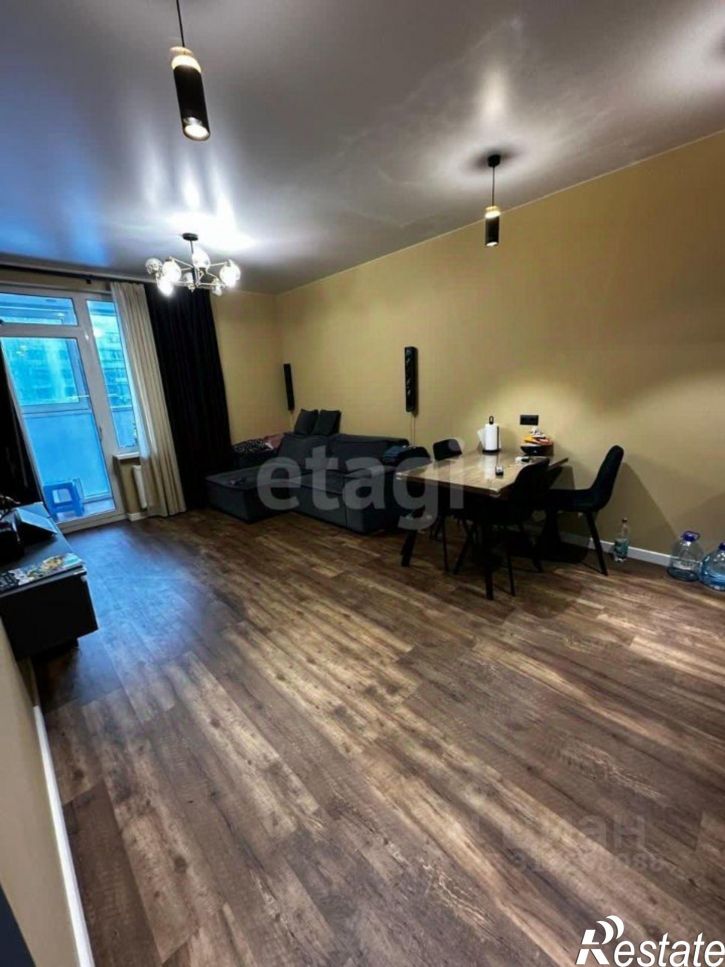 2-комн квартира ул имени Николая Григорьевича Смирнова, 9,  д. 9