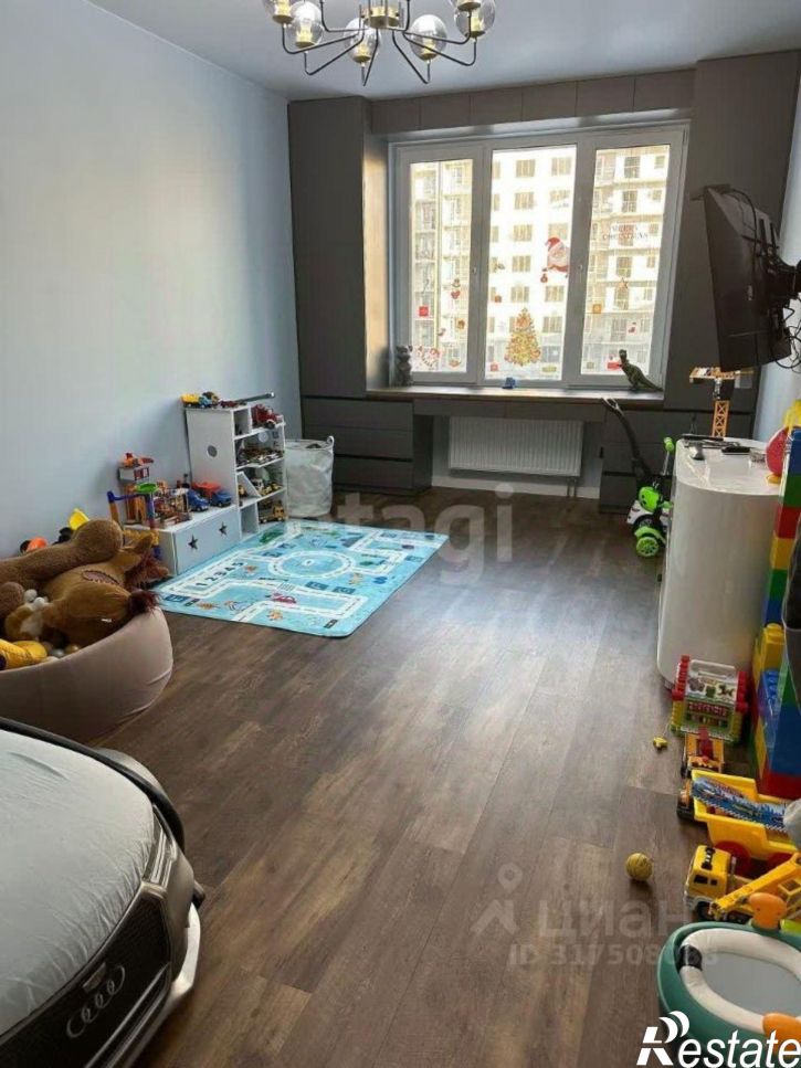 2-комн квартира ул имени Николая Григорьевича Смирнова, 9,  д. 9