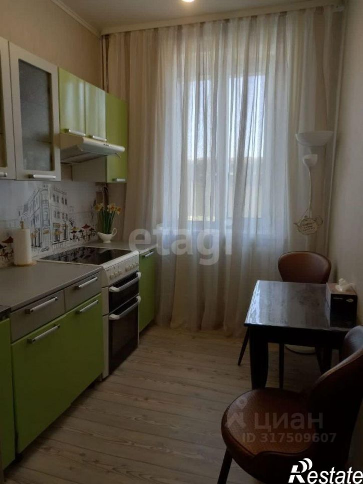 2-комн квартира пр-кт Победы, 100,  д. 100