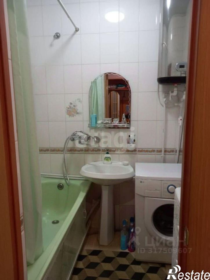 2-комн квартира пр-кт Победы, 100,  д. 100