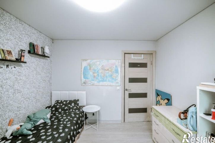 4-комн квартира Школьный пер, 28,  д. 28